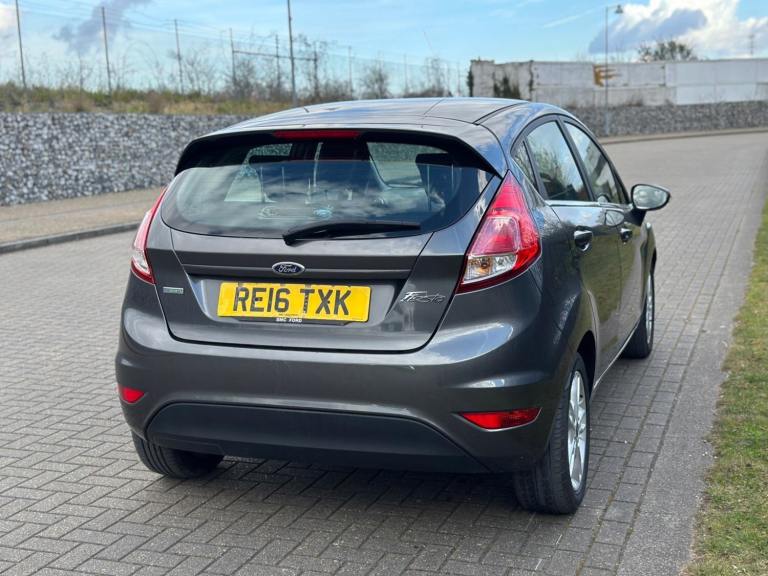 2016 Ford Fiesta 1.0T EcoBoost Zetec Euro 6 (s/s) 5dr HATCHBACK Petrol Manual