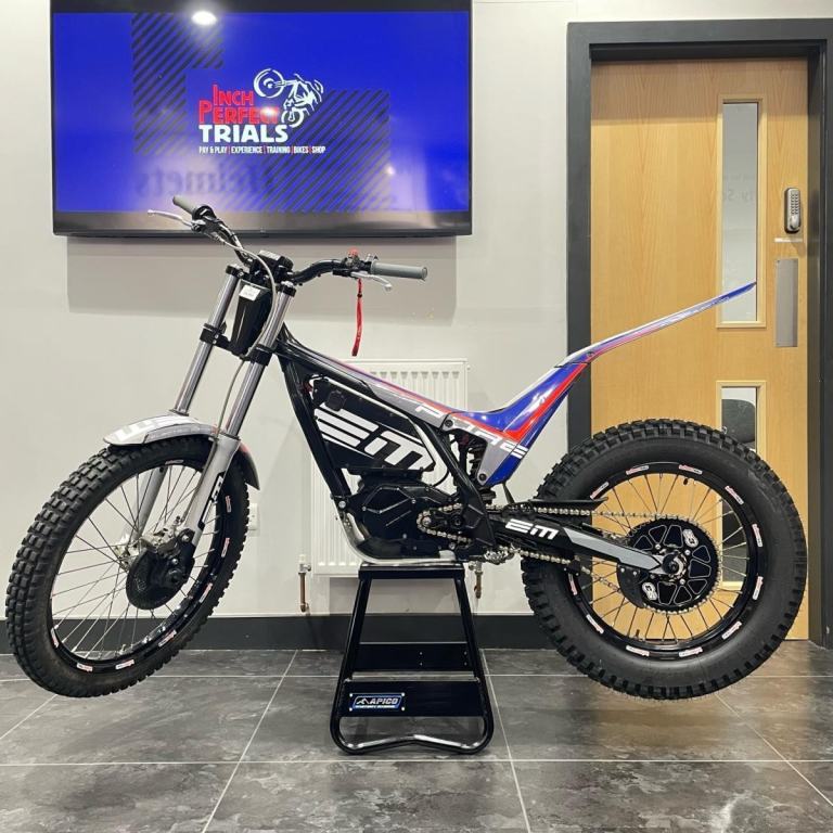 2022 EM EPURE ** EXCELLENT CONDITION** USED ELECTRIC TRIAL **EX SCHOOL**