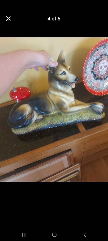 Lovely old mantle dog 