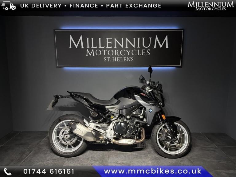 2023 BMW F900 R NAKED BIKE WITH FULL SERVICE HISTORY