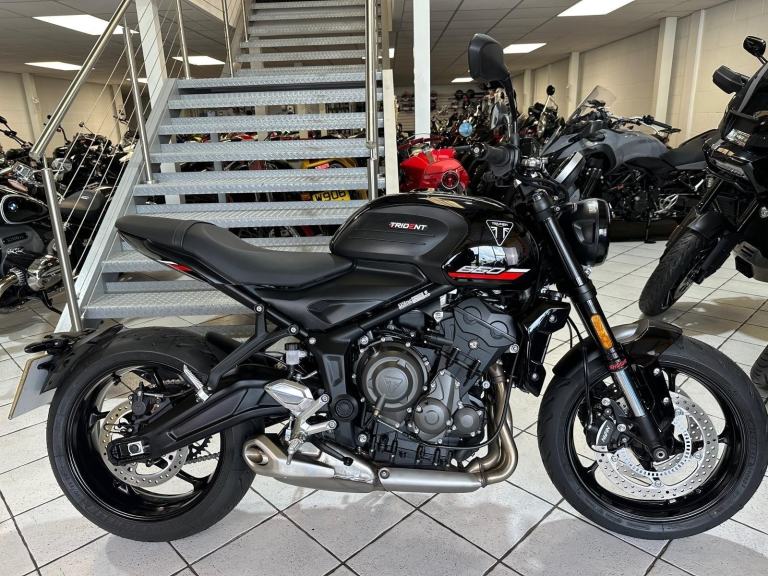 Triumph Trident 660 2025