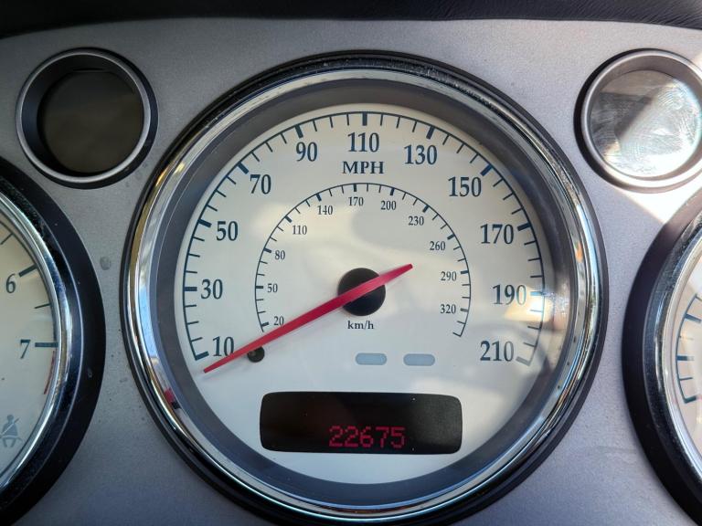 2004 Aston Martin Vanquish 5.9 Coupe 2dr Petrol Manual (396 g/km, 460 bhp) COUPE Petrol Manual