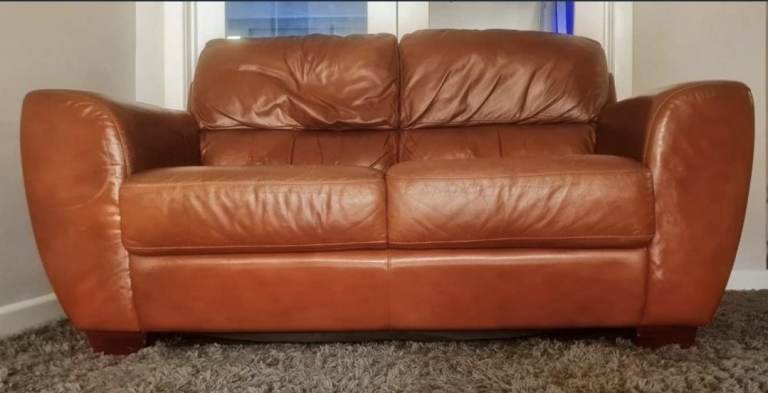 BRISTOL DELIVERY INCLUDED 2 seater tan genuine leather comfortable sofa 