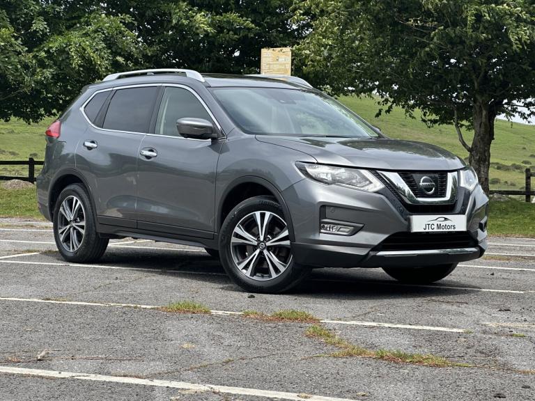 NISSAN X-TRAIL 1.6 dCi N-Connecta 5dr [7 Seat] Man, diesel, silver + 1 owner