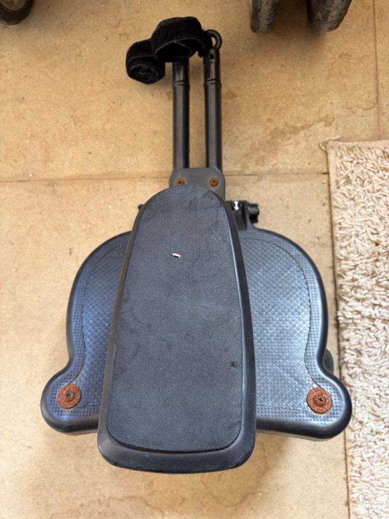 Buggy board for pushchair
