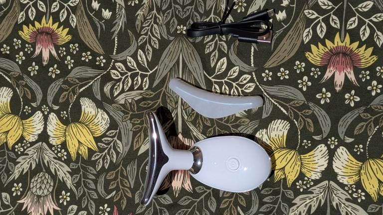 Face Massager, 3 Modes Neck Massager, 7 Colours LED Light EMS Facial Massager