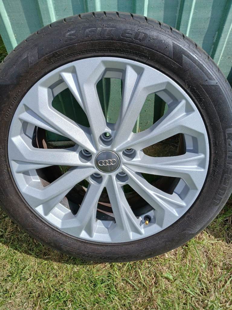 Audi A4  4xAlloys and 4x 225/50Z/R17 Tyres 4 x17 '' 10 spoke 