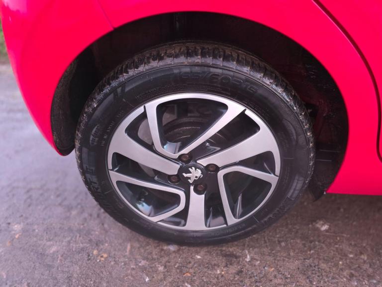 2014 Peugeot 108 1.2 VTi Allure 5dr HATCHBACK PETROL Manual