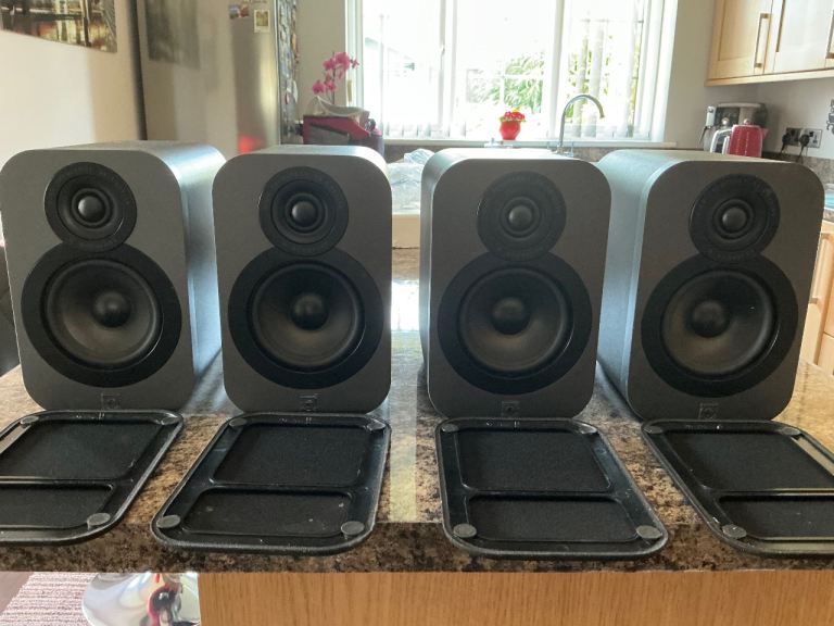 Q accoustics 3010s