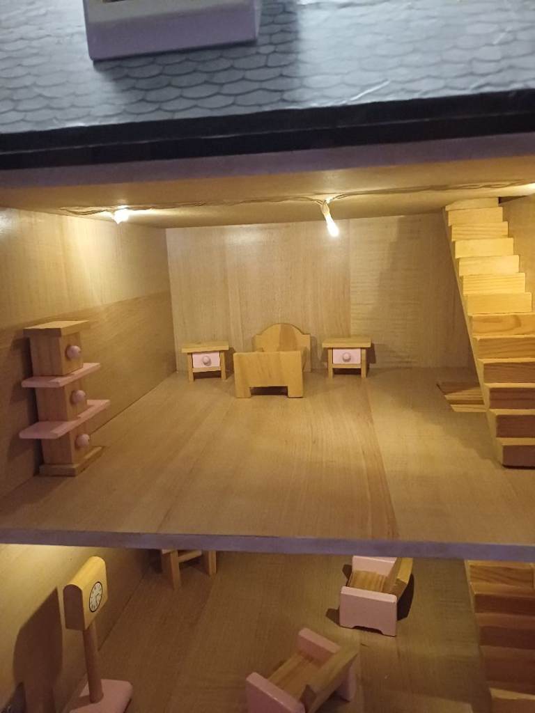 Preloved Wooden Dolls House