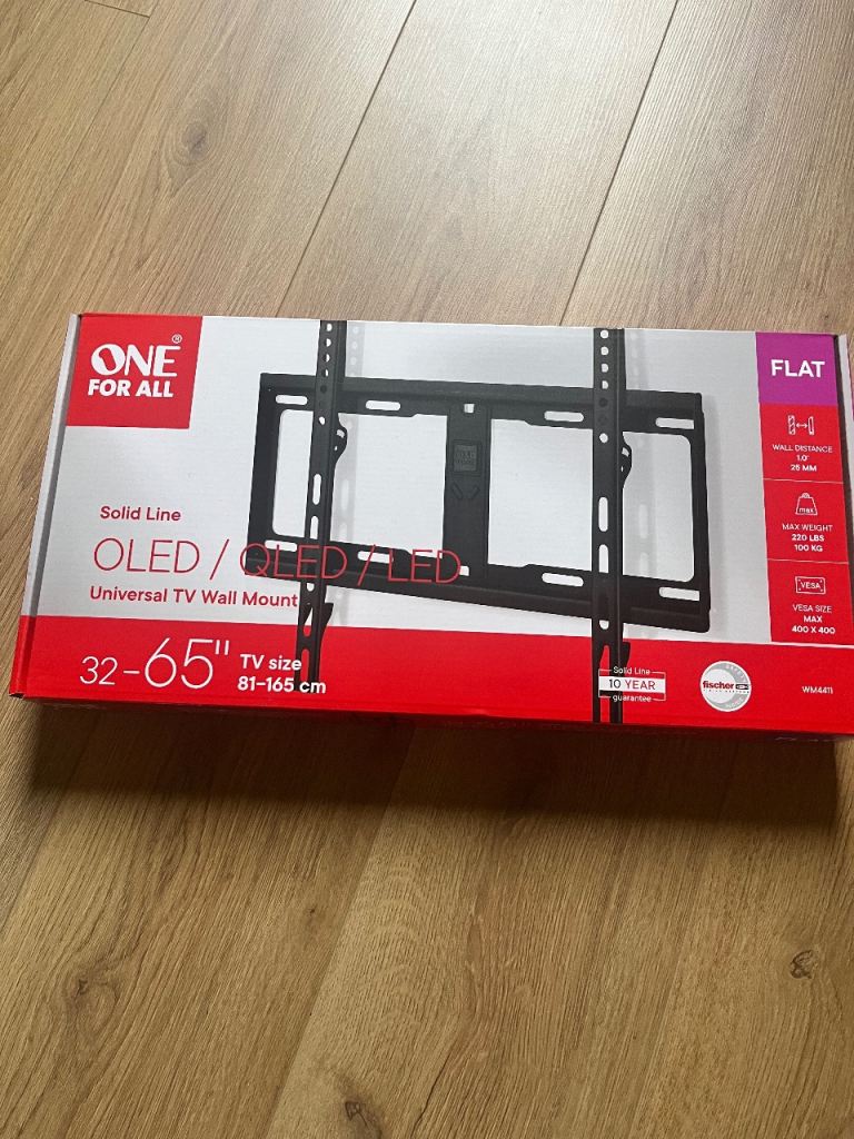 Universal TV wall mount