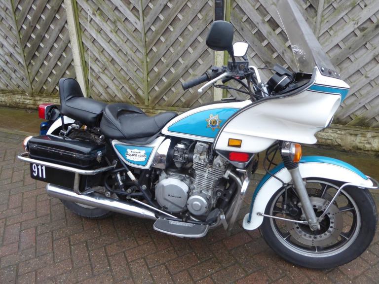 KAWASAKI KZ 1000 POLICE BIKE D REG GOT V5 SOLD AS PROJECT