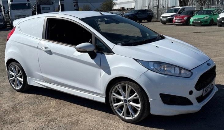 2017 FORD FIESTA TDCI SPORT VAN EURO ULEZ COMPLIANT PRICE IS PLUS VAT 