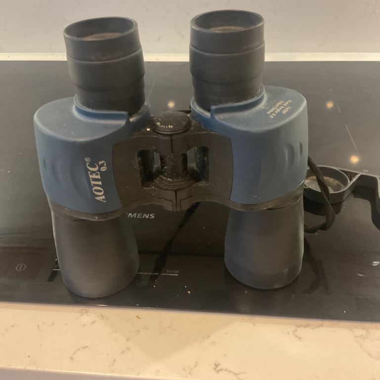 Aotearoa binoculars