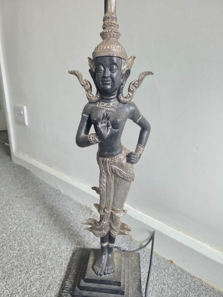 Thai Teppanom Buddha table lamp