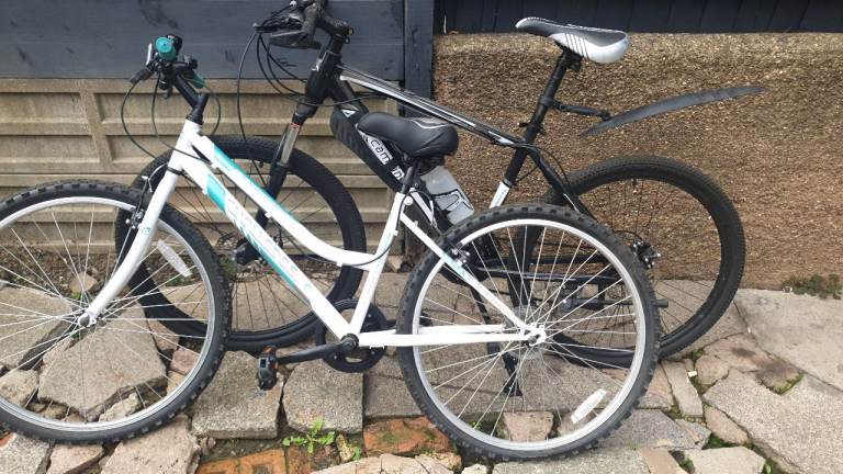 2 mountain bikes