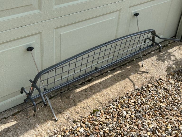 Dog guard for Audi A6