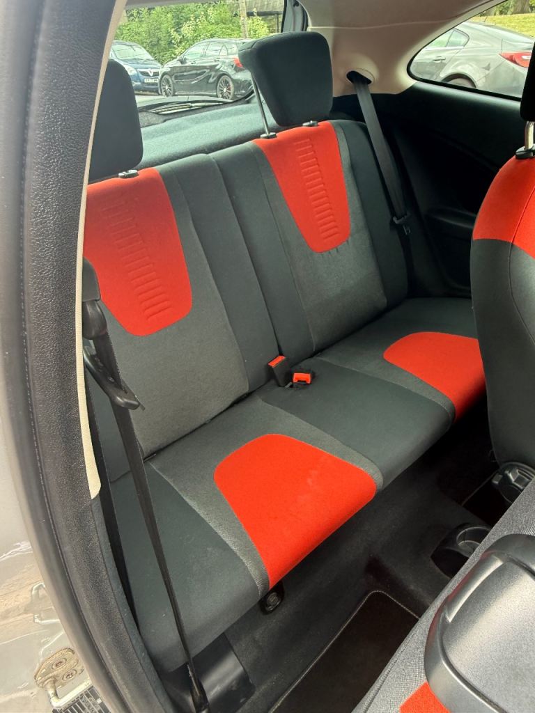 Ford, KA, Hatchback, 2012, Manual, 1242 (cc), 3 doors