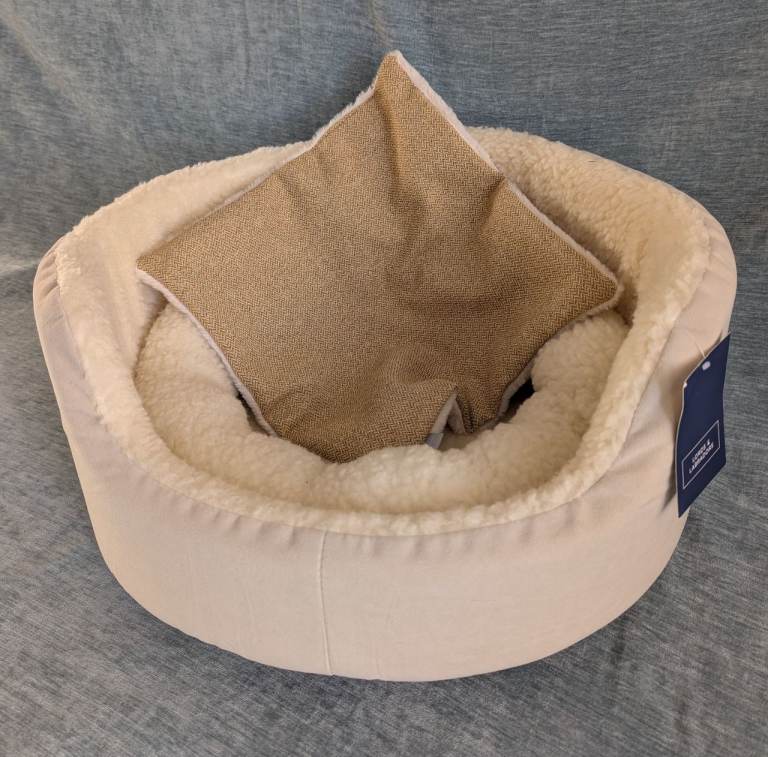Lords and Labradors - grow with me puppy bed