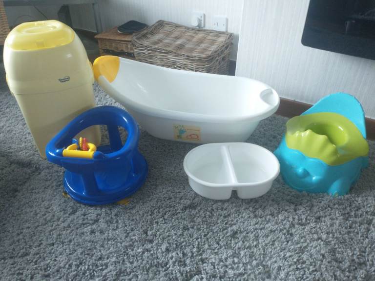 Baby Bathing and Changing Bundle – Good Condition