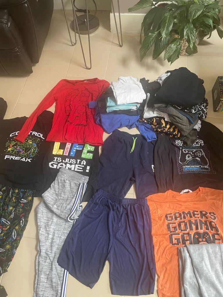 Boys clothes bundle  (Teens 14-16)