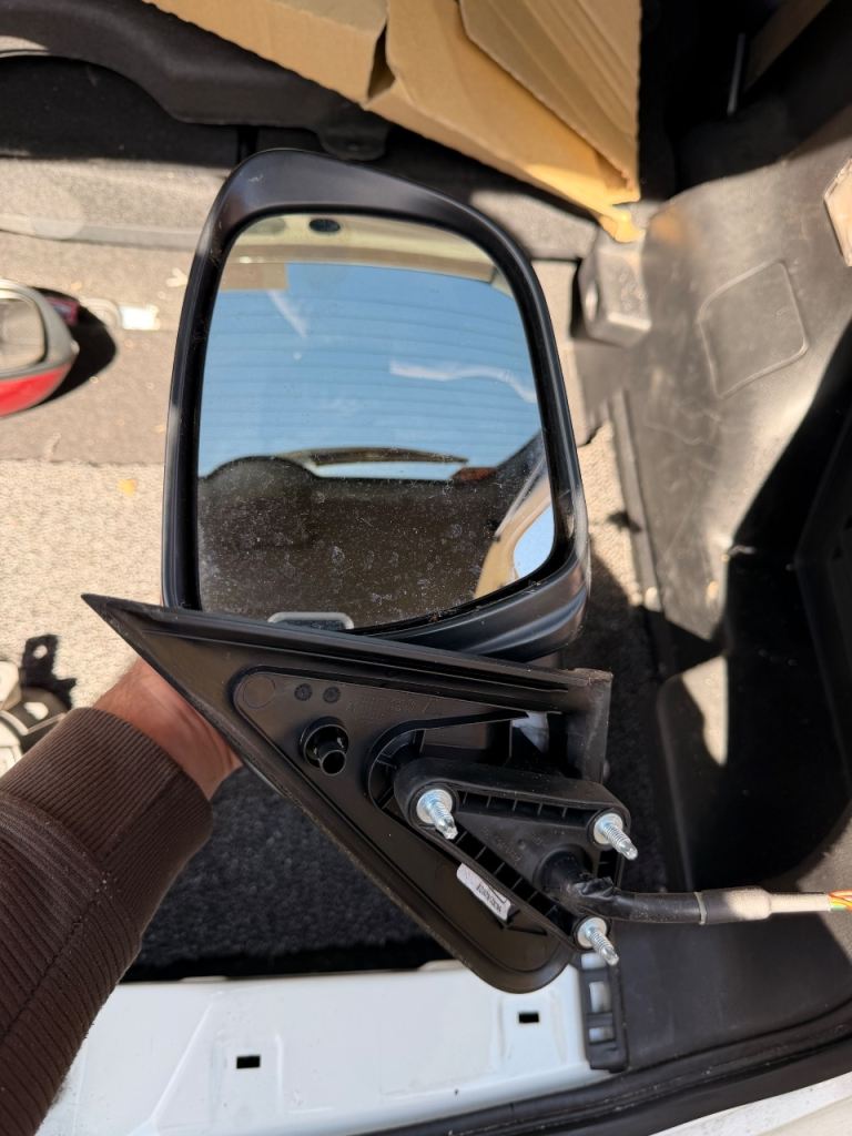 Nissan Juke 2016 Wing Mirror OSF