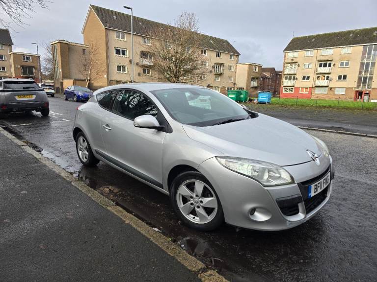Renault megane Coupe 1.6 Petrol TomTom great condition 