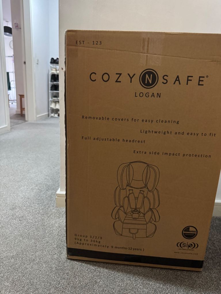 Cozy N safe baby car seat 