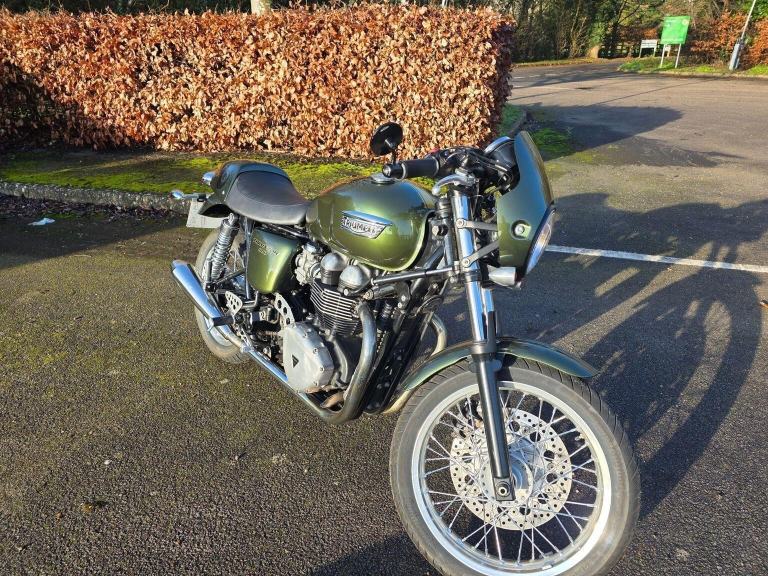 TRIUMPH THRUXTON 900 865 2016 Petrol Manual in Green