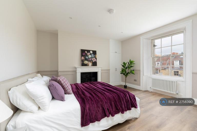 1 bedroom flat in Nelson Place West, Bath, BA1 (1 bed) (#2758390)