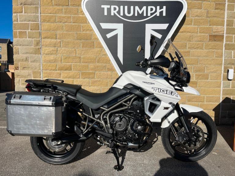2018 TRIUMPH TIGER 800 XRX - LOW MILEAGE - Expedition panniers