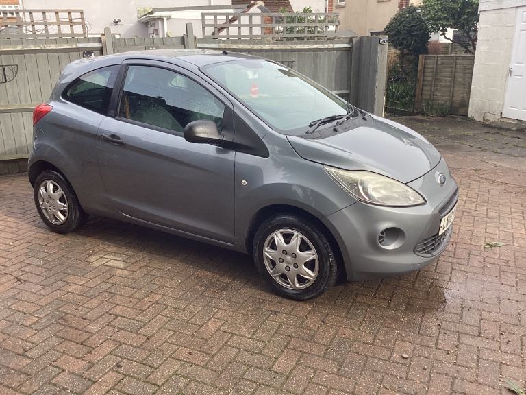 Ford, KA, Hatchback, 2010, Manual, 1242 (cc), 3 doors