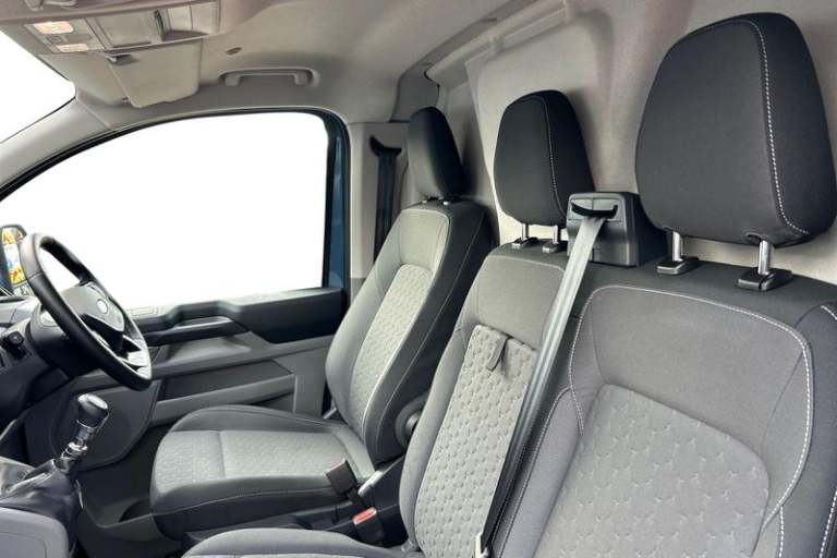 2024 Ford Transit Custom 300 Limited L2 LWB FWD 2.0 EcoBlue 136ps Low Roof Manual Panel Van Diese...