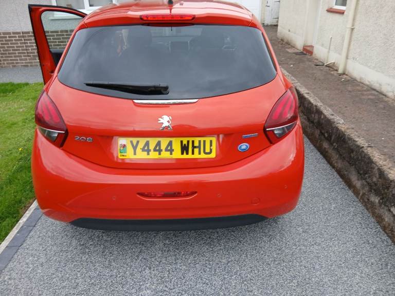 Peugeot, 208, Hatchback, 2016, Manual, 1199 (cc), 5 doors