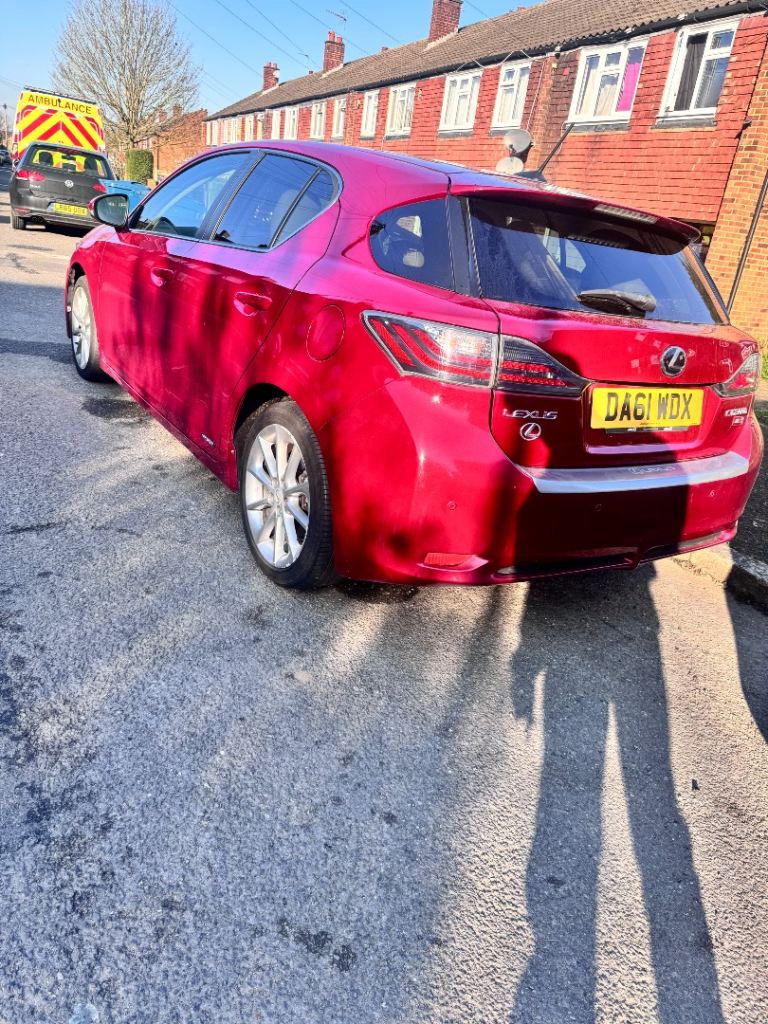 Lexus, CT, Hatchback, 2011, Semi-Auto, 1798 (cc), 5 doors