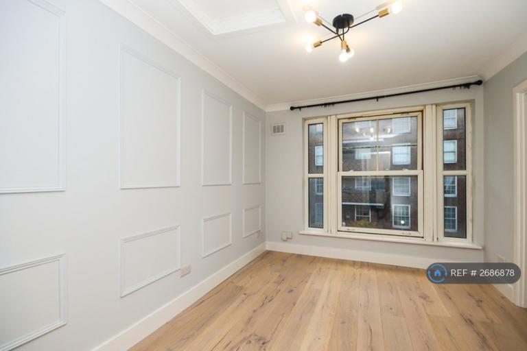 1 bedroom flat in Clarence Road, Hackney, E5 (1 bed) (#2686878)