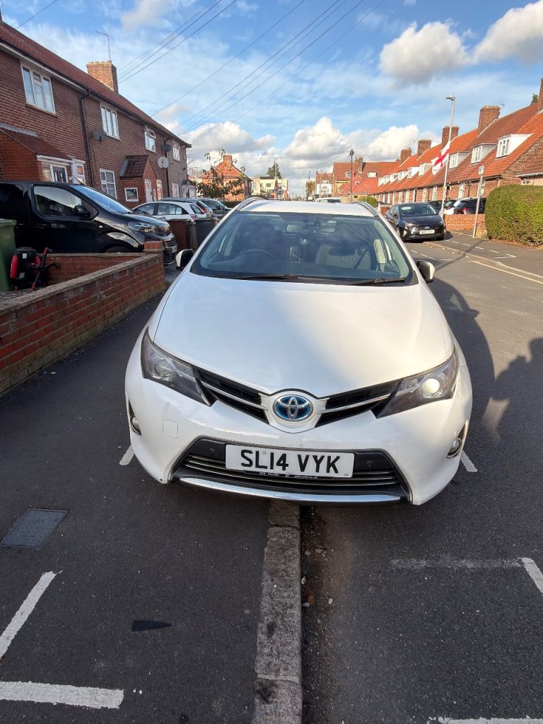 Toyota, AURIS, Estate, 2014, Other, 1798 (cc), 5 doors