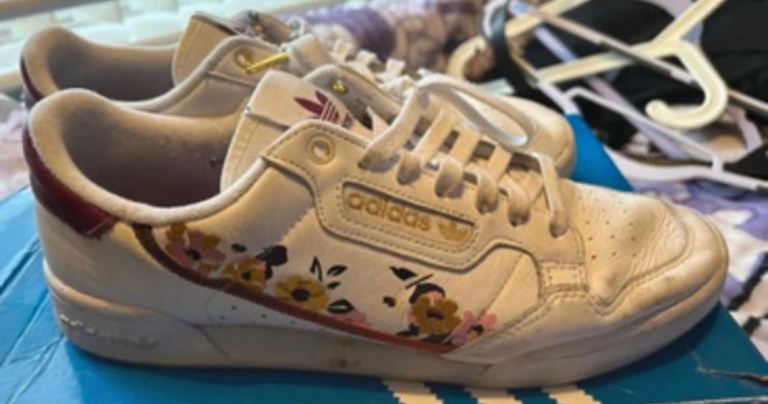 Adidas Originals Superstar White Trainers With Floral Detail (size 9.5 Uk)