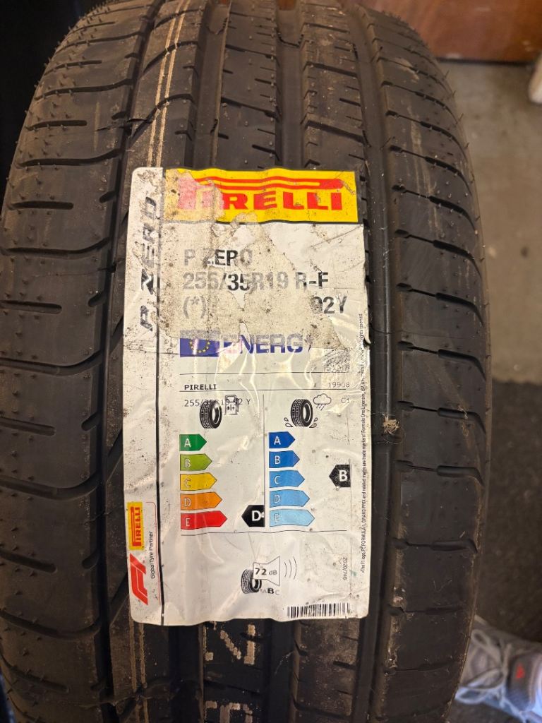 New Pirelli Zero tyre 255/35R19