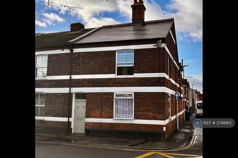 1 bedroom flat in Blackfriars Road, King's Lynn, PE30 (1 bed) (#2748913)