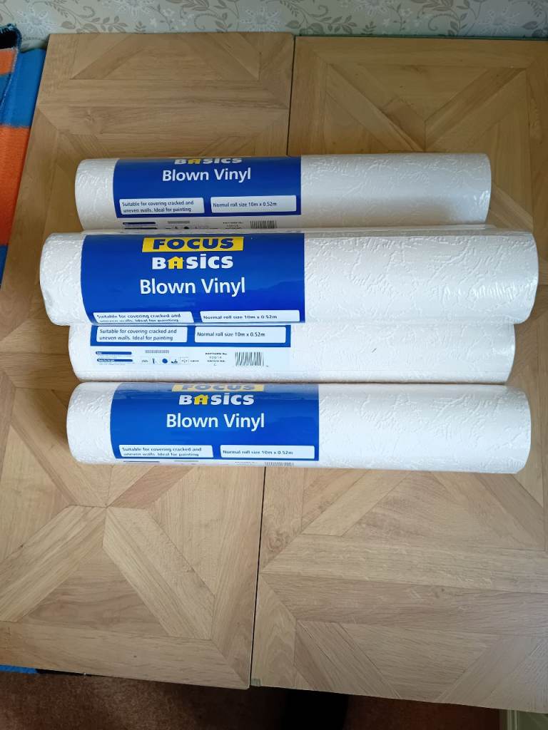 5 Rolls FOCUS Basics Blown Vinyl Wallpaper – White