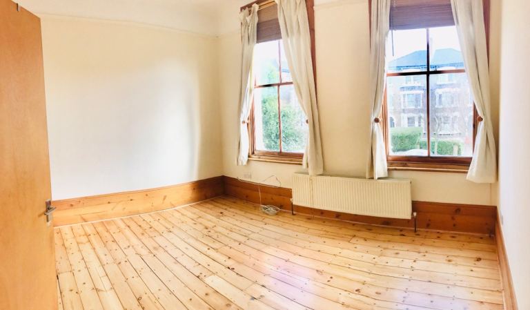 Room in shared house SE41UD