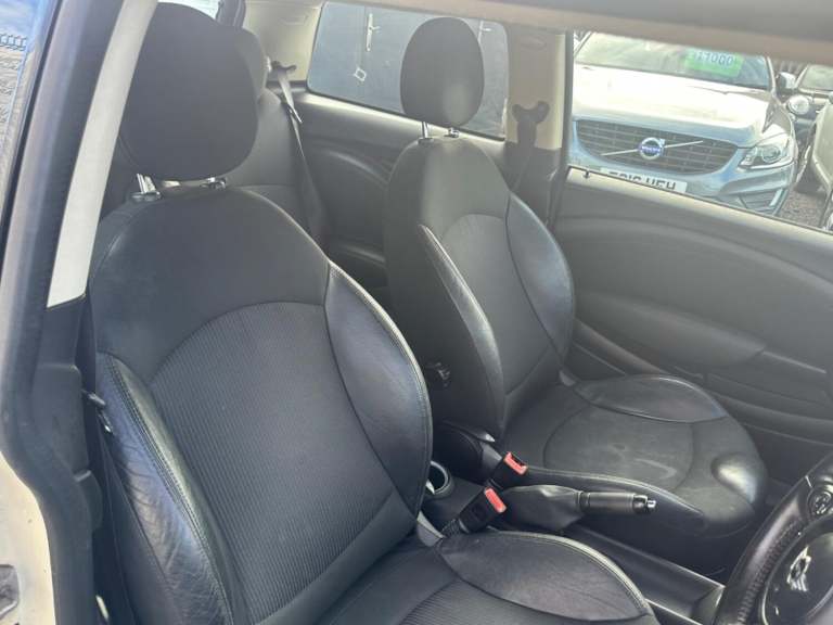 MINI HATCH 1.6 Cooper D Hatch 2010