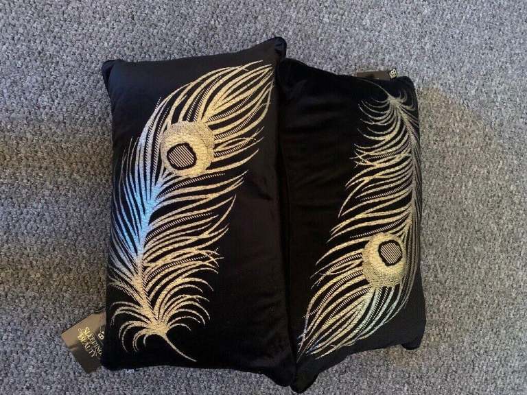  Laurence LLewelwyn-Bowen cushions