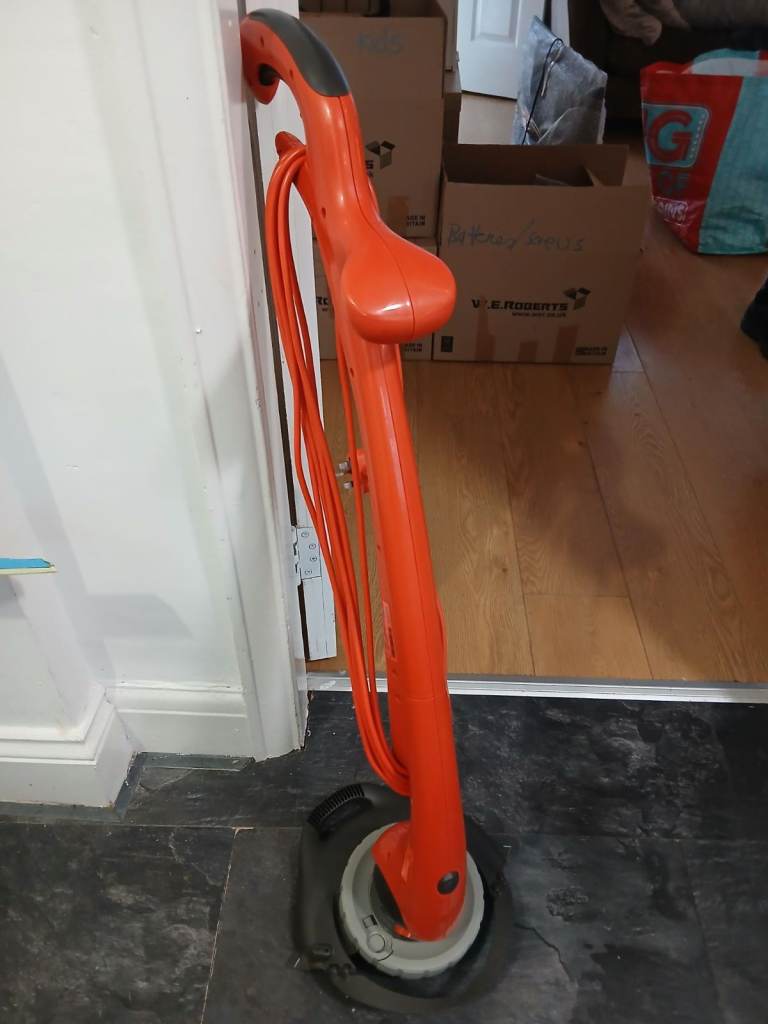 Flymo Contour XT Electric Grass Trimmer and Edger, 300 W, Cutting Width 25 cm