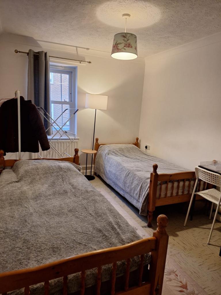 single room for rent