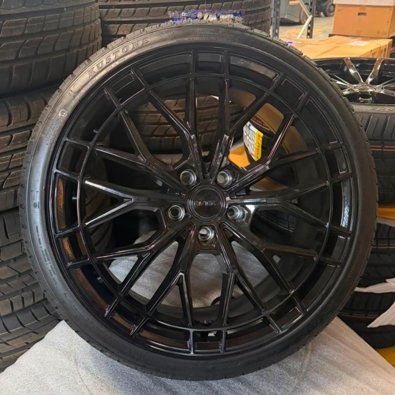19” 5x112 New Riviera RF22 Alloys Wheels & 235/35/19 Tyres Mercedes A Class VW Caddy Golf Audi A3
