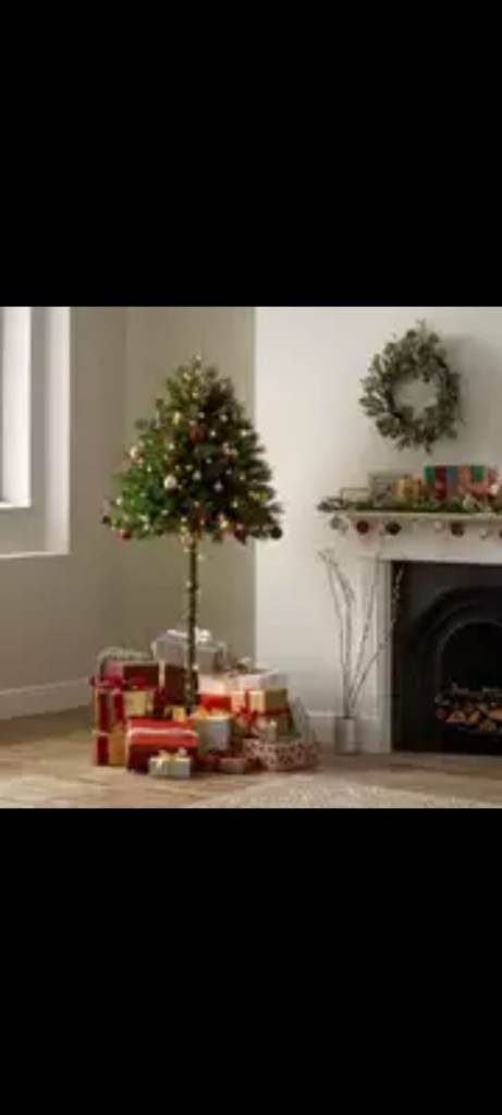 Habitat parasol half Christmas tree 6 foot 