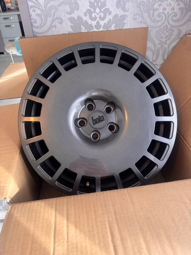 18 inch bola b12 x5x108 
