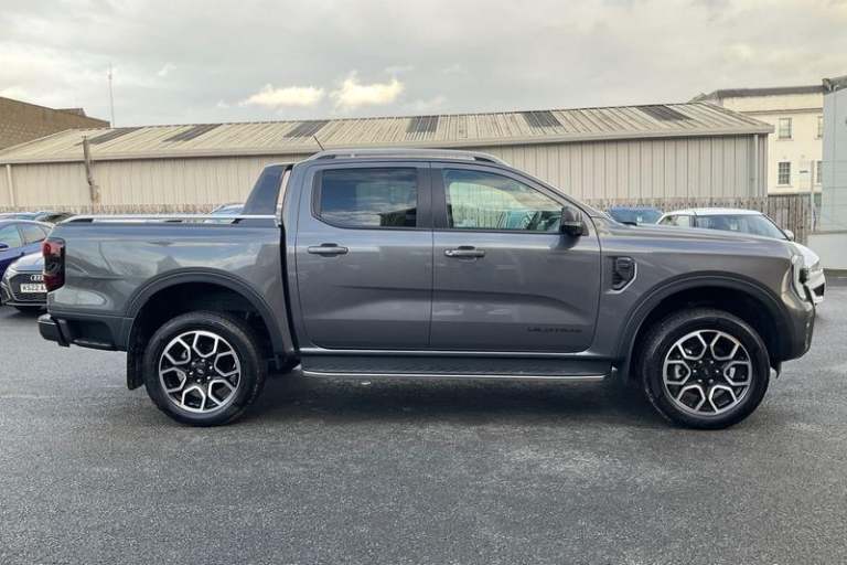 2025 Ford Ranger Wildtrak AUTO 3.0 EcoBlue V6 240ps 4x4 Double Cab Pick Up, 20inch ALLOYS, C Pick...